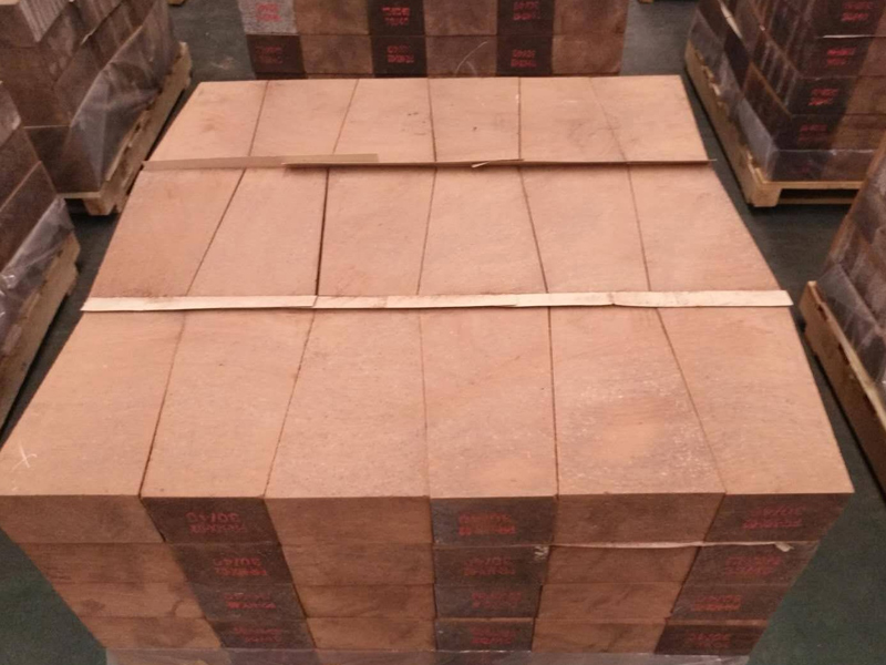 公司創(chuàng)新突破 電熔鎂生產(chǎn)技術(shù)升級，助力綠色制造新征程